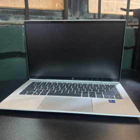 HP EliteBook x360 1030 G8
