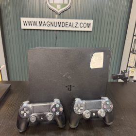 Play Station 4 slim