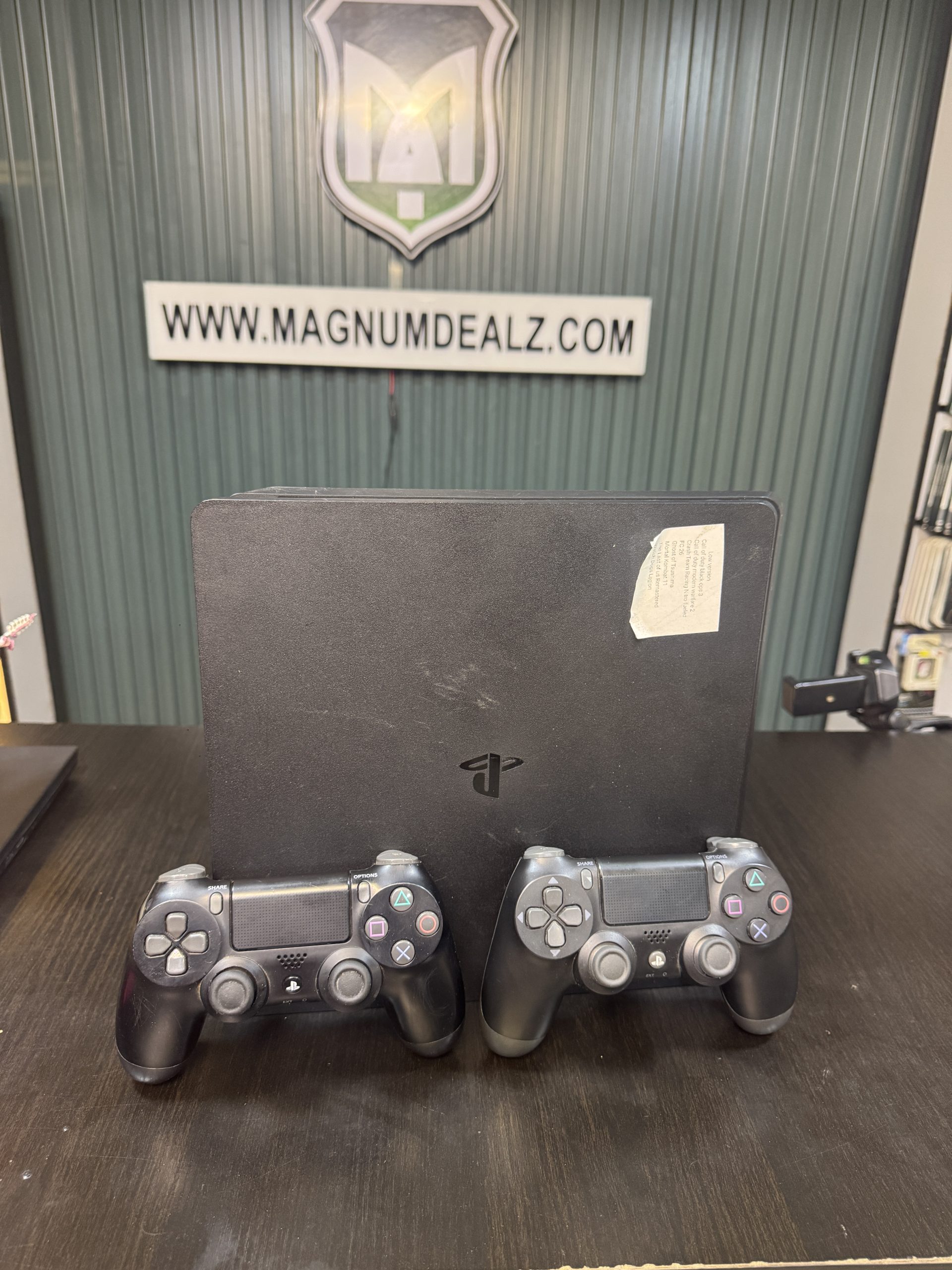 Play Station 4 slim