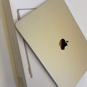 MACBOOK Air M4