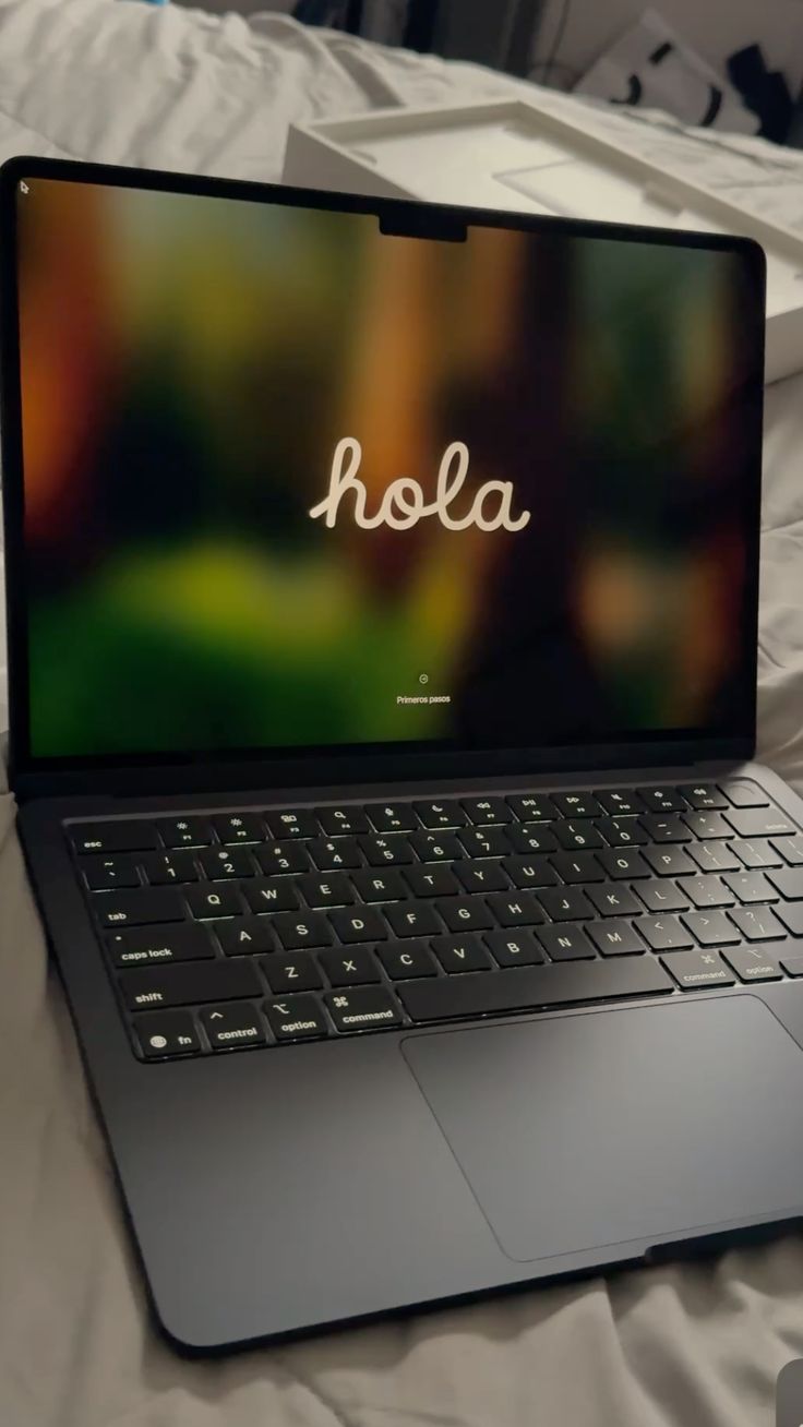 MACBOOK Air M4 - Image 2