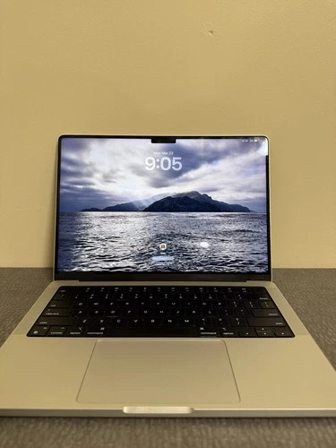 MACBOOK PRO,M3 PRO
